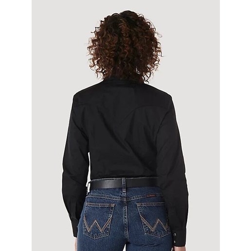 Women's Wrangler® Long Sleeve One Point Front And Back Yokes Solid Top