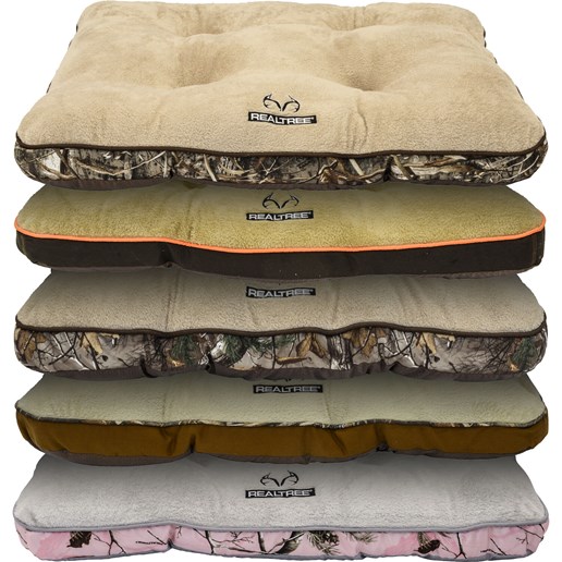 40-In x 30-In Tufted Realtree Dog Bed (ASSORTED)