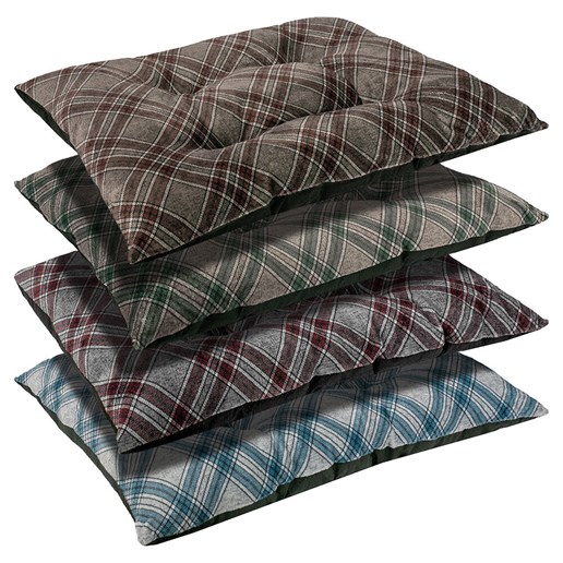 35-In x 25-In Colorful Tufted Dog Bed (ASSORTED)