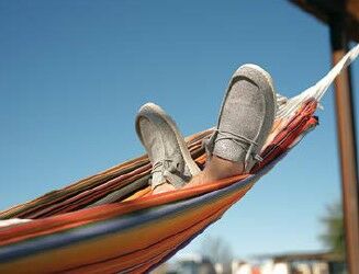 Men's Wally Linen Moc in Iron 