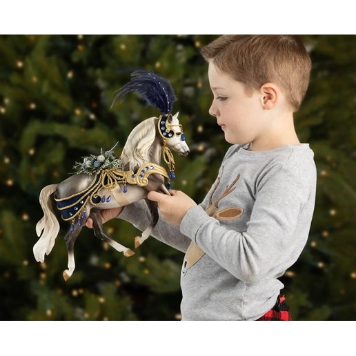 Breyer Snowbird 2022 Holiday Horse