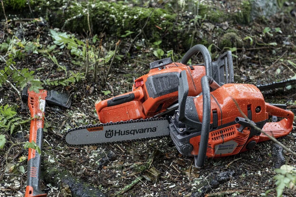 Husqvarna 550 XP Mark II 16-In Gas Chainsaw