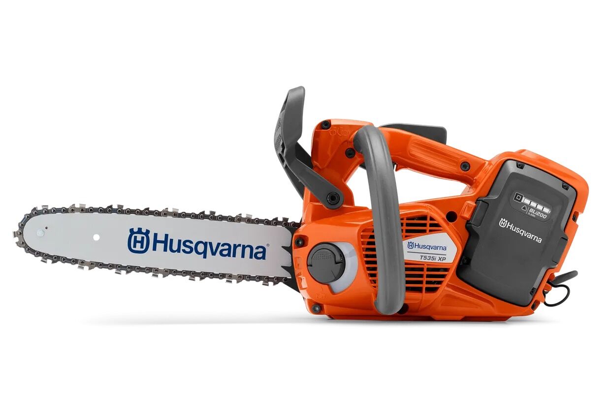 Husqvarna T535i XP 12 in. Battery Powered Chainsaw (Tool Only)