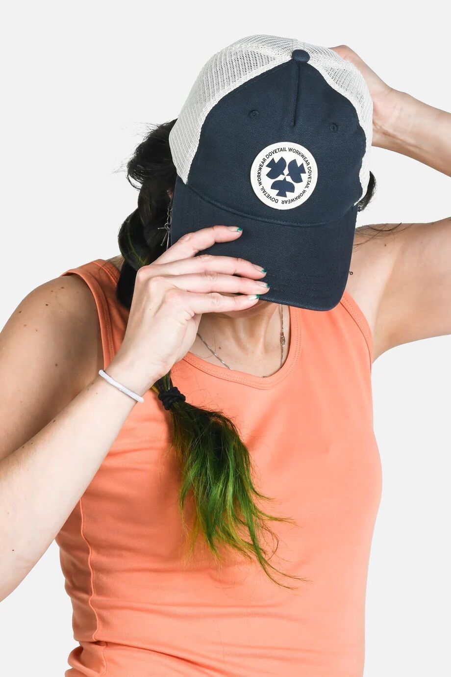 Women’s Richardson Trucker Hat in Navy