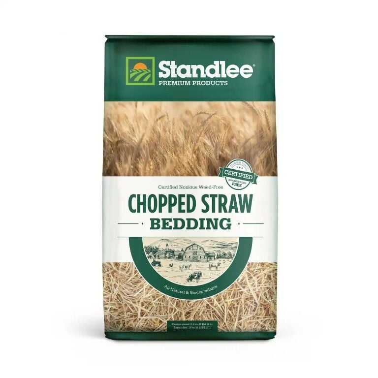 Standlee Certified Chopped Straw, 2-Cu Ft