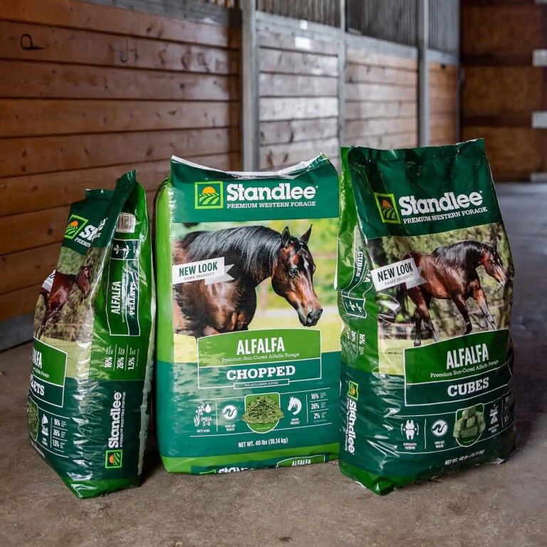 Standlee Premium Western Forage Alfalfa Chopped, 35-Lb