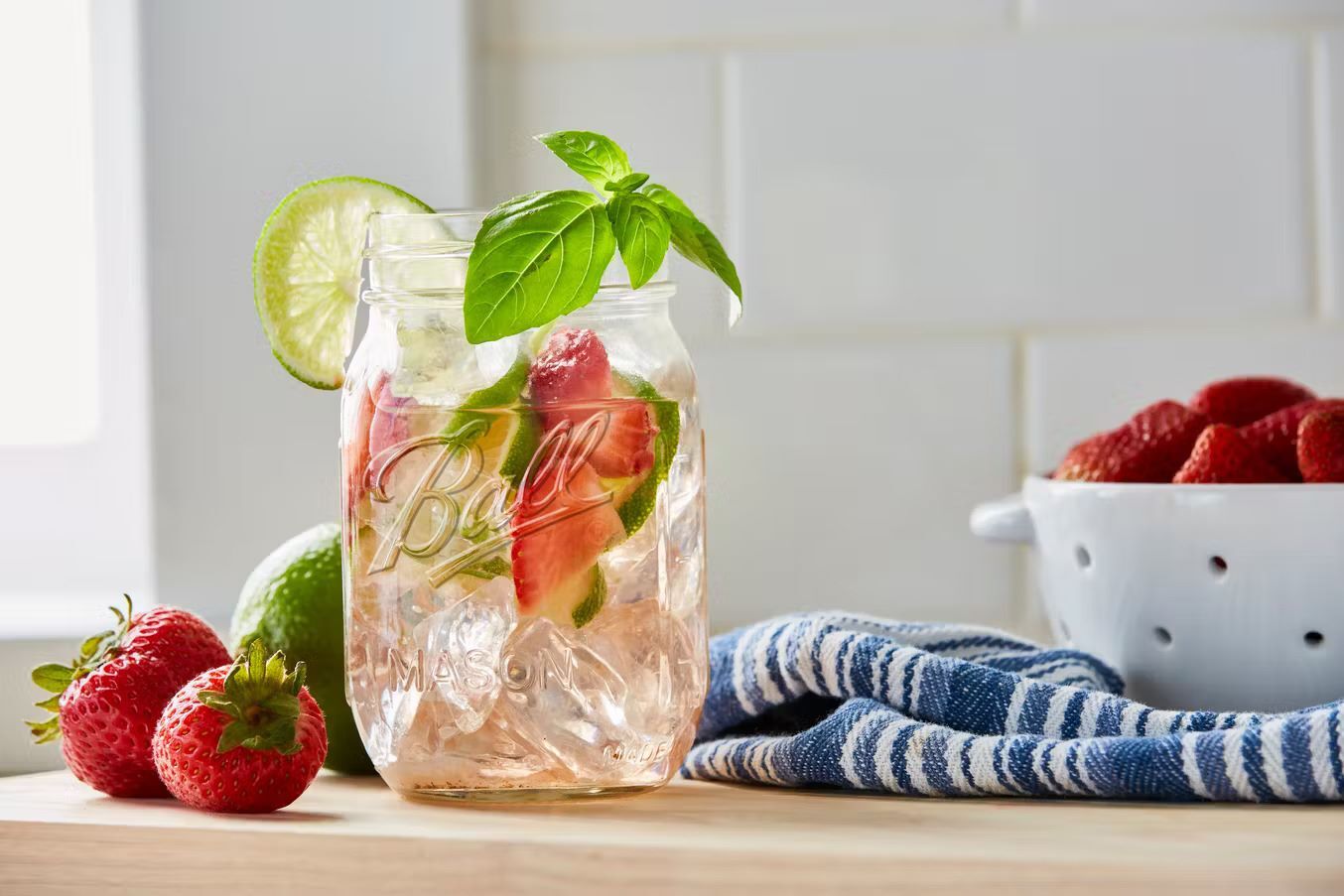 Ball Mason Jars & Lids Regular Mouth, 16-Oz, 12-Pk