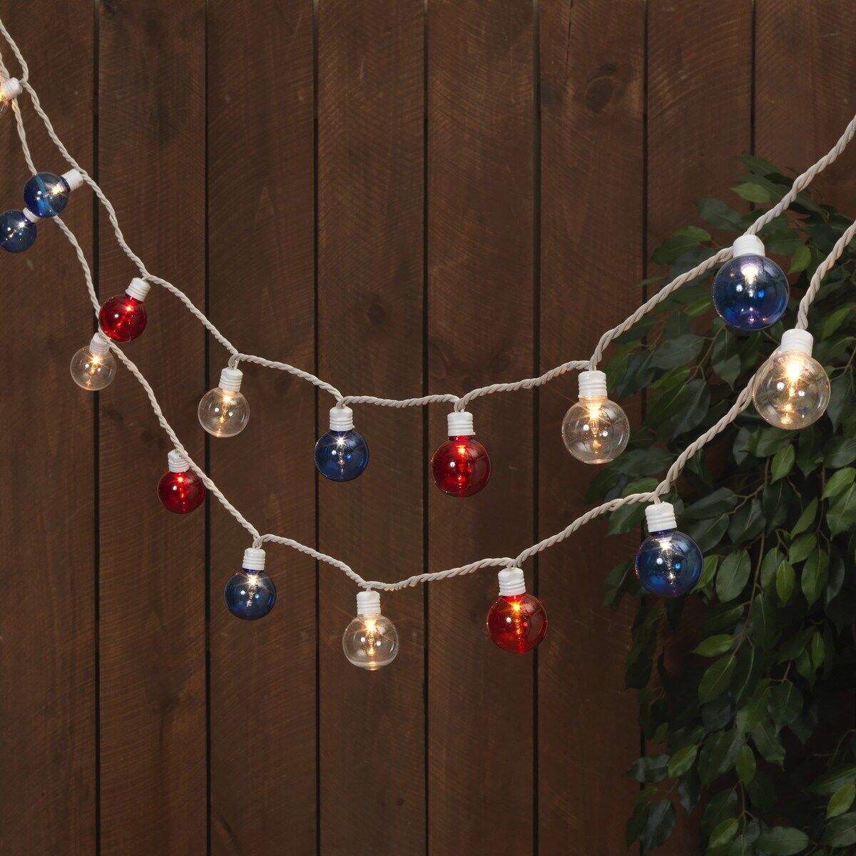 Gerson UL Patriotic Indoor/Outdoor G40 Globe Light Set, 40-Ct