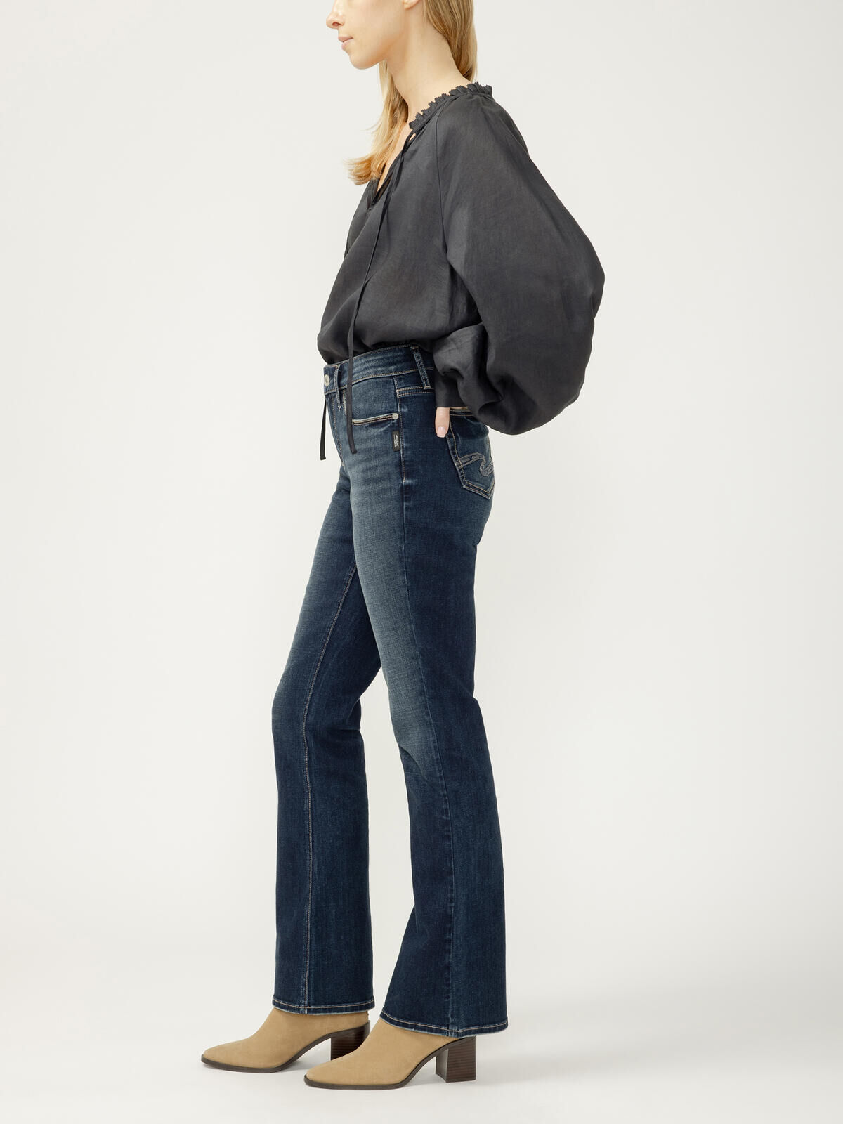 Silver Jeans Co. Women's Elyse Mid Rise Slim Bootcut Luxe Stretch Jeans