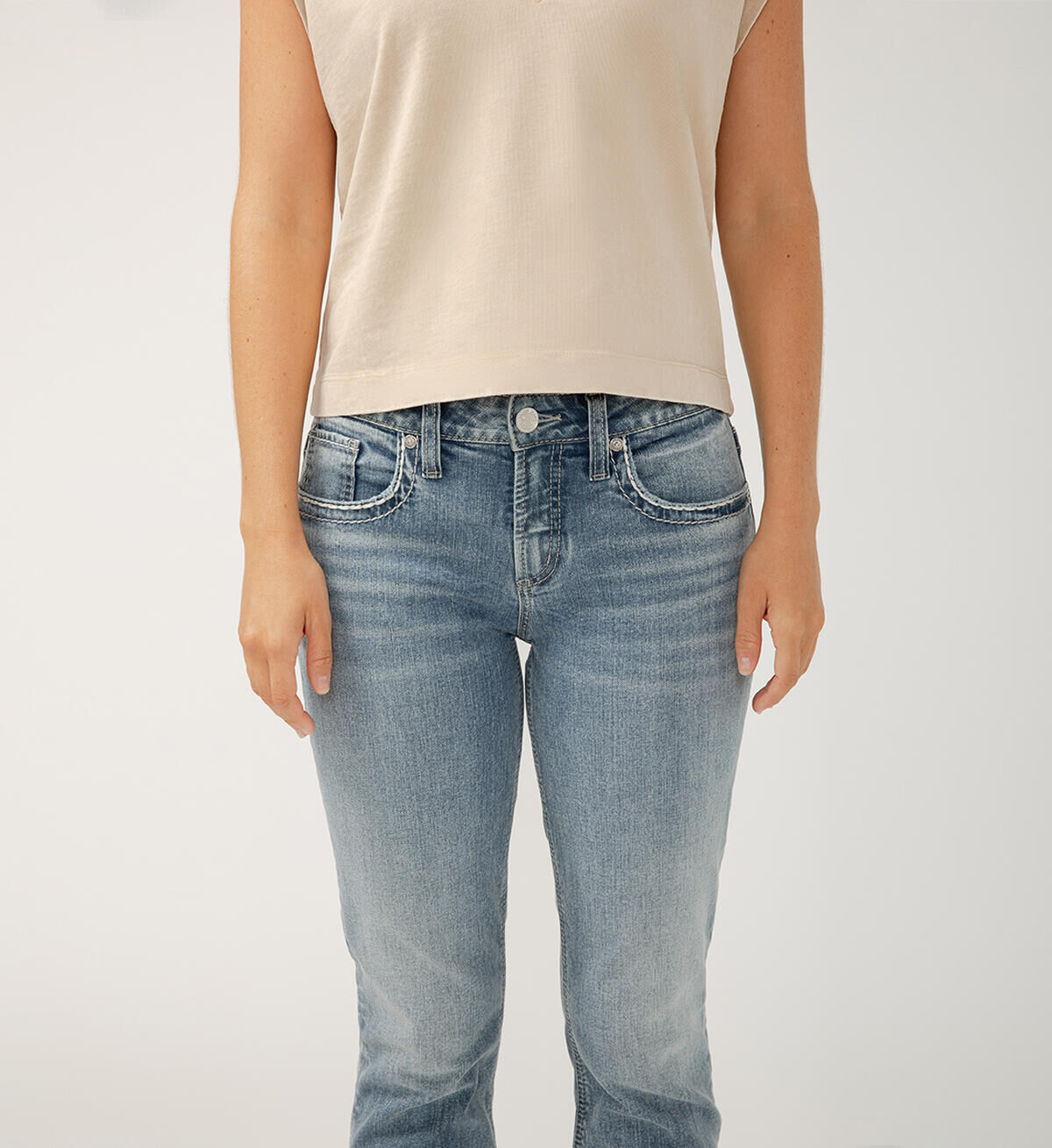 Silver Jeans Co. Women's Boyfriend Mid Rise Slim Leg Jeans in Indigo