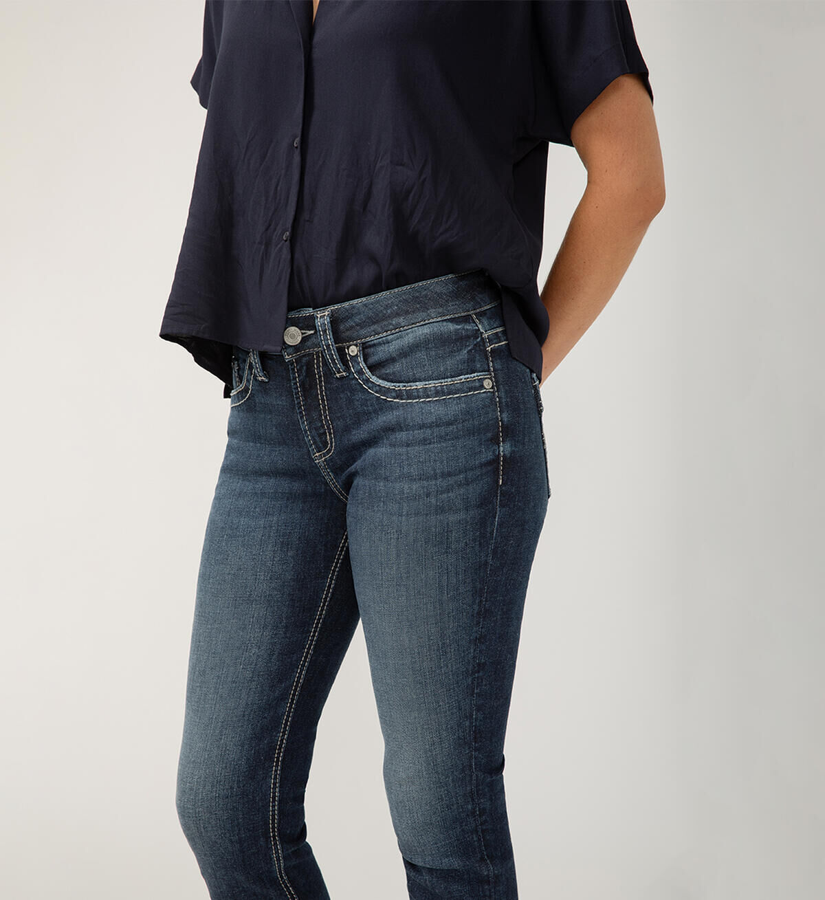 Silver Jeans Co. Women's Suki Mid Rise Capri