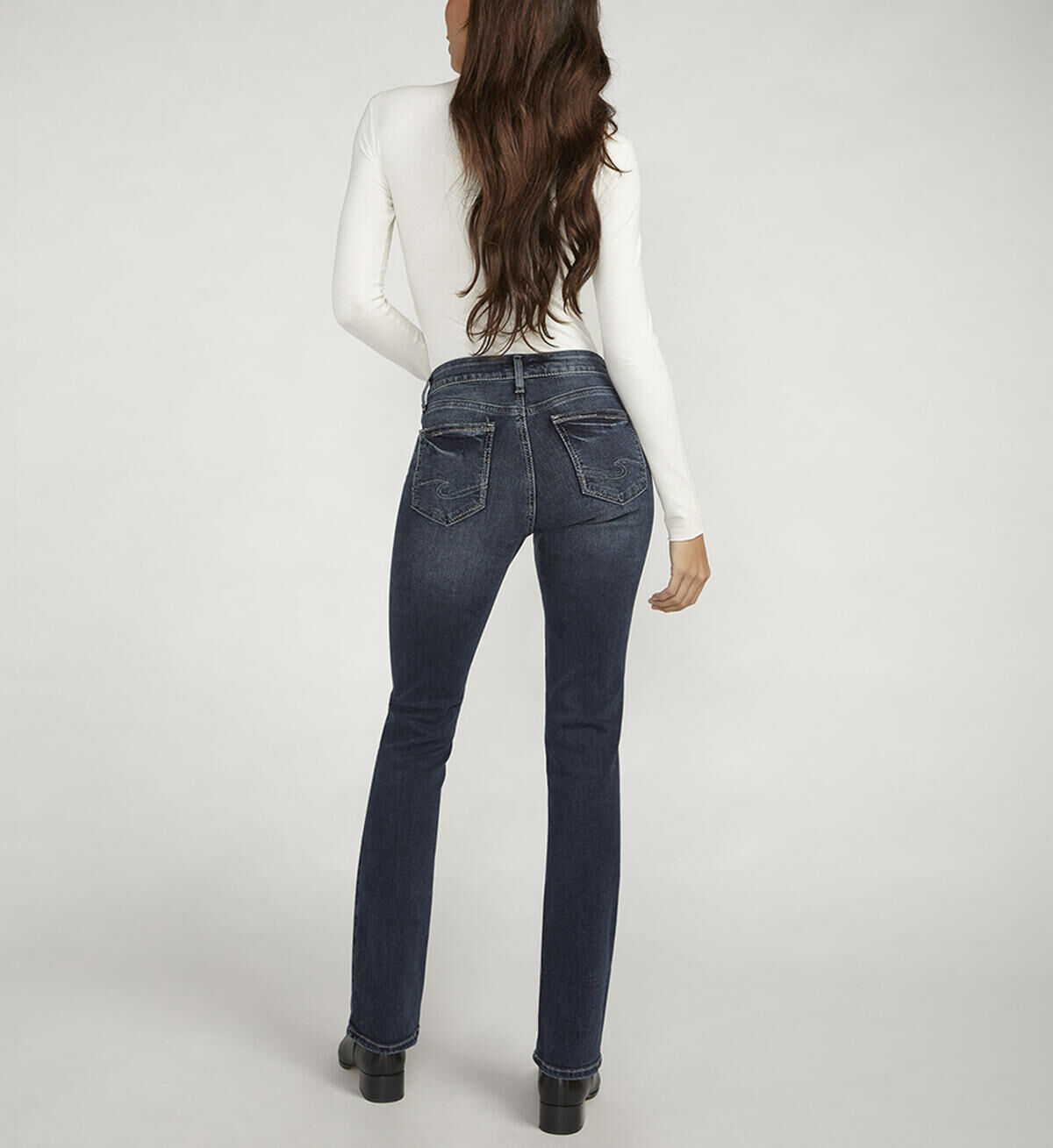 Silver Jeans Co. Women's Suki Mid Rise Slim Bootcut Jeans