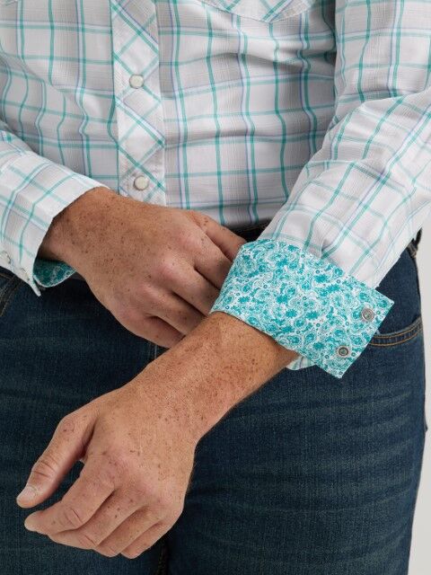 Wrangler Men's 20X Competition Advanced Comfort Classic Fit Long Sleeve Shirt in White