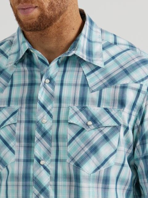 Wrangler Men's Fashion Snap Long Sleeve Shirt