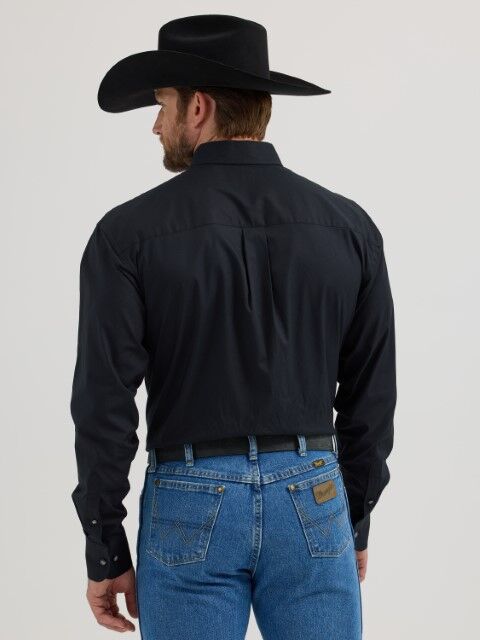 Wrangler Men's George Strait And Wrangler National Patriot Button Down Solid Shirt in Black