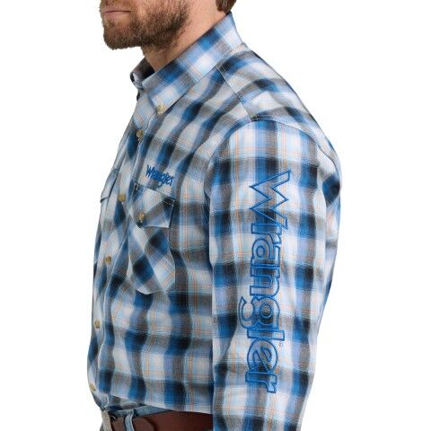 Wrangler Men's Long Sleeve Logo Button Shirt in Blue