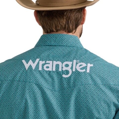 Wrangler Men's Long Sleeve Logo Snap Shirt in Turquoise
