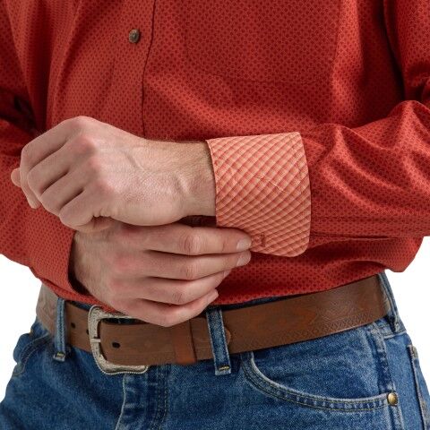Wrangler Men's George Strait One Pocket Long Sleeve Shirt in Sienna