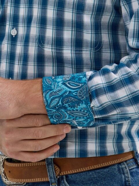 Wrangler Men's George Strait Collection One Pocket Long Sleeve Shirt