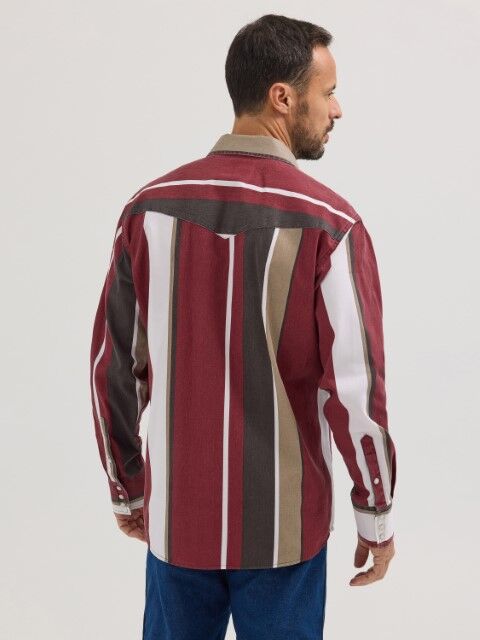 Wrangler Men's Vintage Inspired Long Sleeve Denim Shirt in Red Stripe