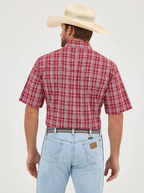 Wrangler Men's Wrinkle Resist Short Sleeve Western Snap Plaid Shirt in Carmine Red