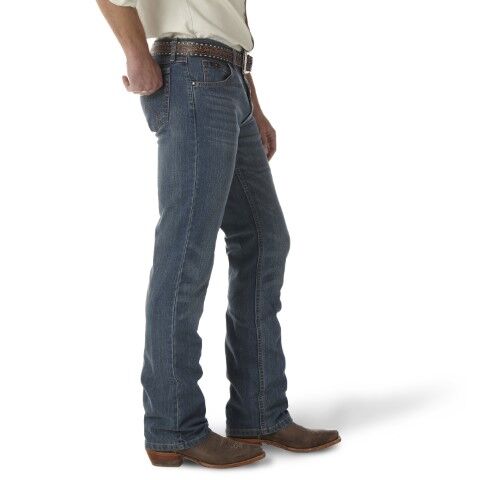 Wrangler Men's 2X Advanced Comfort 02 Competition Slim Jean in Barrel