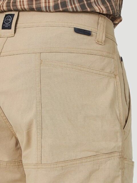 Wrangler Men's ATG Side Pocket Utility Short in Travertine