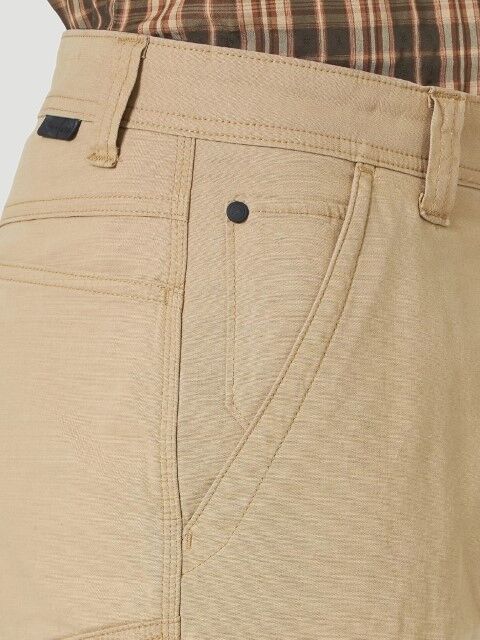 Wrangler Men's ATG Side Pocket Utility Short in Travertine