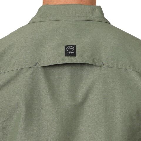 Wrangler Men's Outdoor Mix Material Long Sleeve Shirt in Dusty Olive