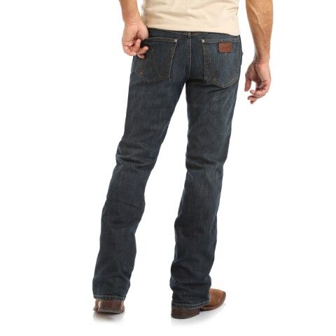Wrangler Men's Retro Relaxed Fit Bootcut Jean