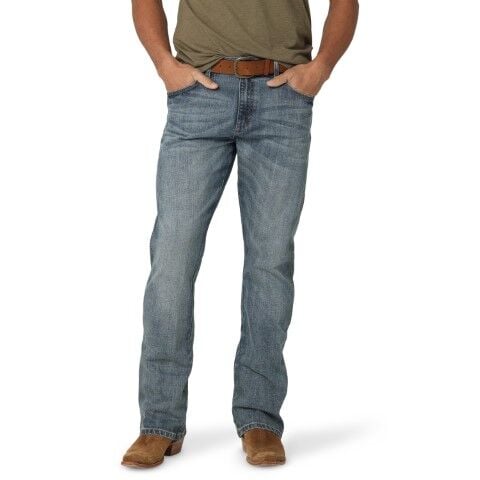 Wrangler Men's Retro Relaxed Fit Bootcut Jean