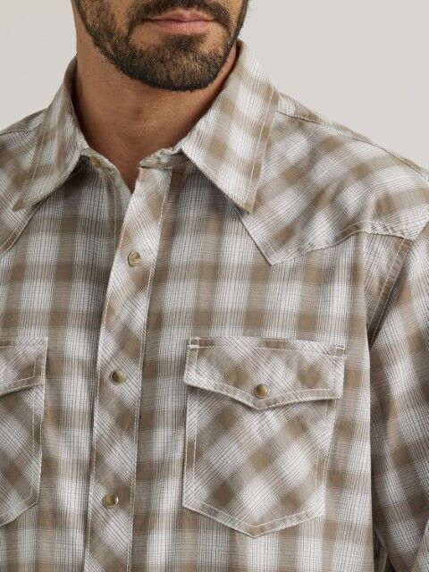Wrangler Men's 20X Competition Advanced Comfort Classic Fit Long Sleeve Shirt in Grey