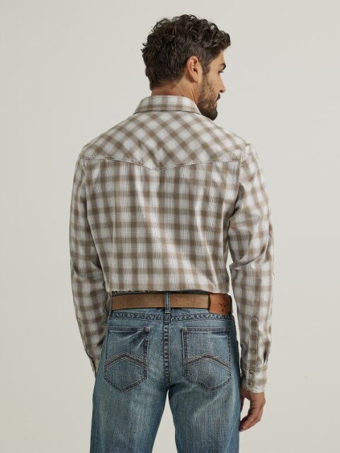 Wrangler Men's 20X Competition Advanced Comfort Classic Fit Long Sleeve Shirt in Grey