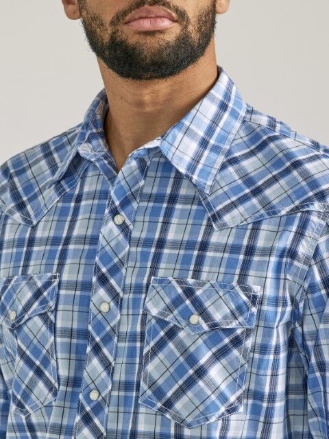 Wrangler Men's 20X Competition Advanced Comfort Classic Fit Long Sleeve Shirt in Teal