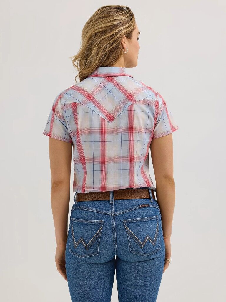 Wrangler Women's Essential Short Sleeve Plaid Western Snap Top