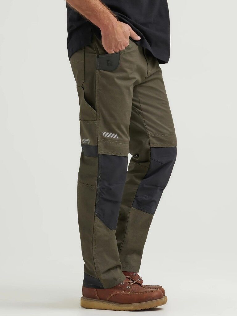 Wrangler Men's Riggs Workwear Technical Carpenter Pant