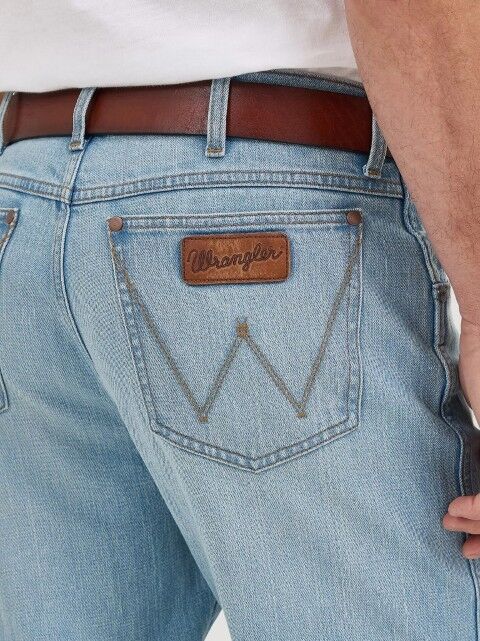 Wrangler Men's Retro Relaxed Fit Bootcut Jean