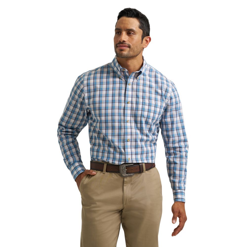 Wrangler Men's Riata Dress Long Sleeve Shirt Assortment