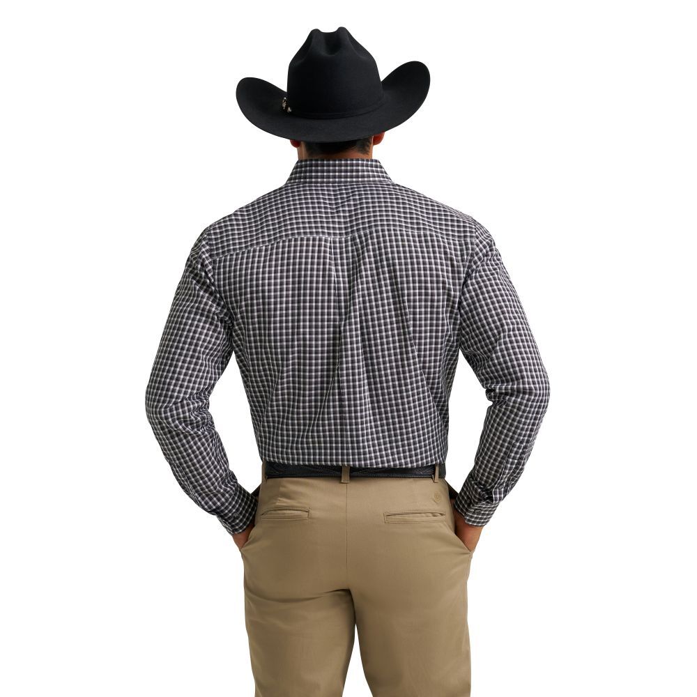 Wrangler Men's Riata Dress Long Sleeve Shirt Assortment