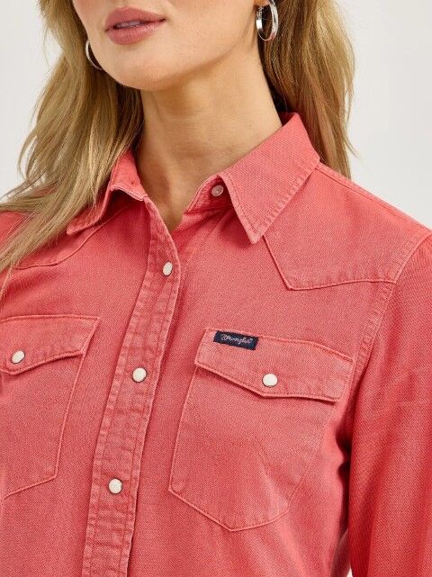 Wrangler Women's Colorwash Slim Western Snap Shirt