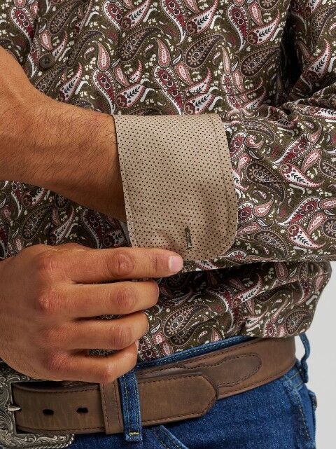 Wrangler Men's George Strait Long Sleeve Button Down One Pocket Shirt