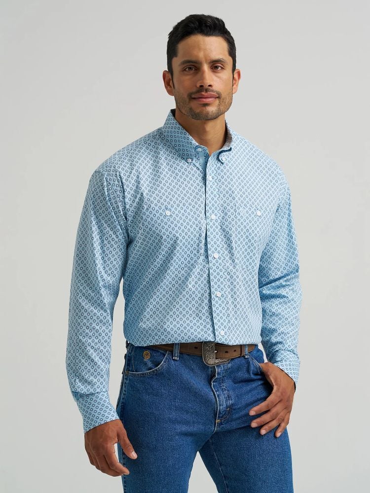 Wrangler Men's George Strait Long Sleeve Button Down Two Pocket Shirt