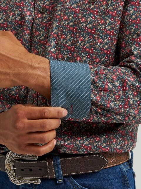 Wrangler Men's George Strait Long Sleeve Button Down One Pocket Shirt