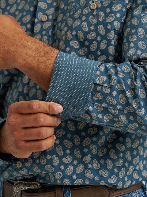 Wrangler Men's George Strait Long Sleeve Button Down One Pocket Shirt