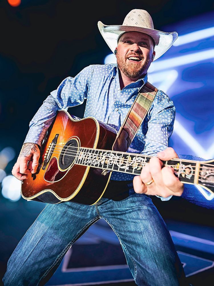 Wrangler Men's Cody Johnson 20X Advanced Comfort 02 Competition Regular Fit Jean