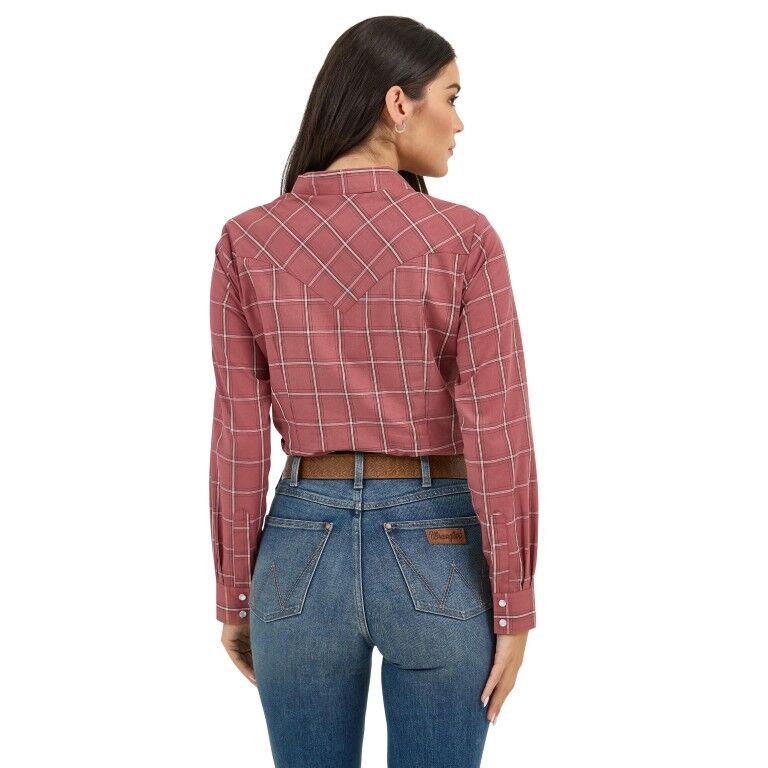 Wrangler Women's Essential Long Sleeve Plaid Western Snap Top
