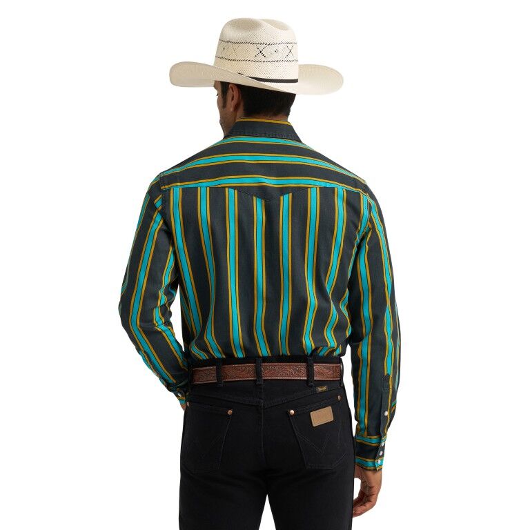 Wrangler Men's Vintage-Inspired Brushpopper Western Snap Shirt