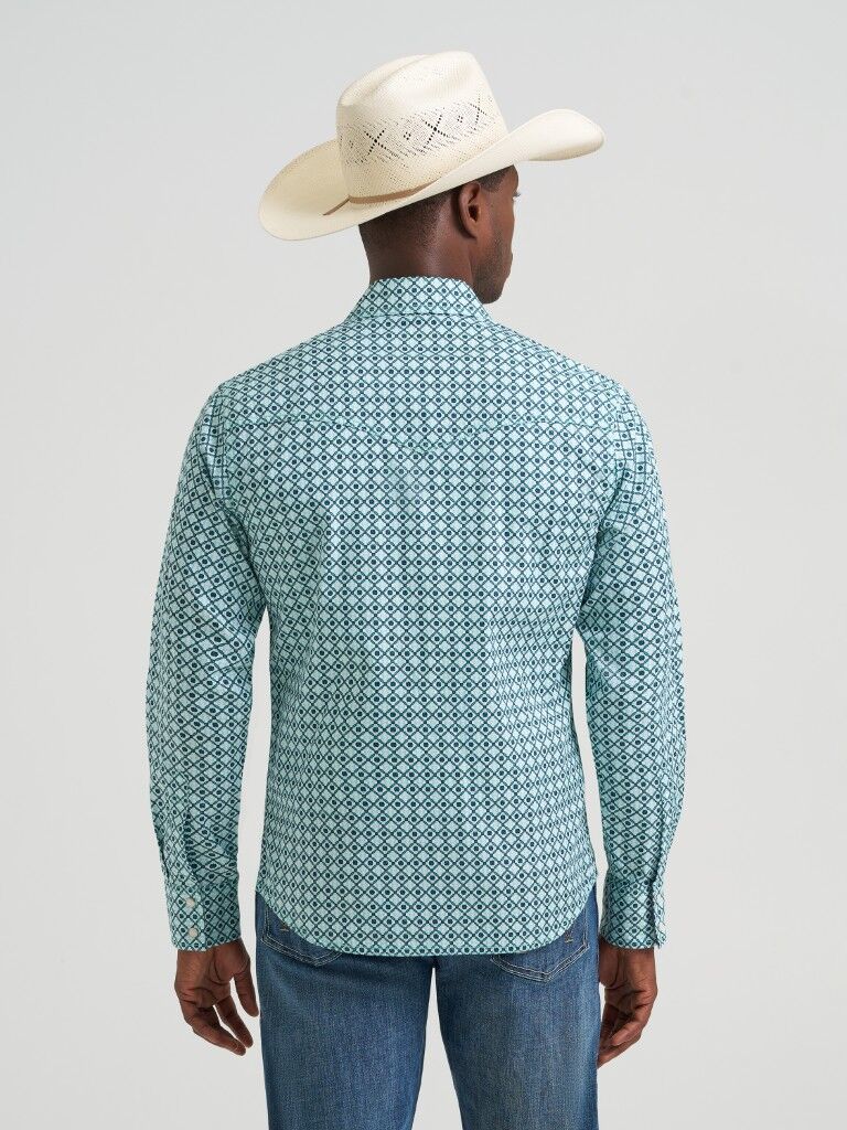 Wrangler Men's Retro Premium Modern Fit Long Sleeve Snap Shirt