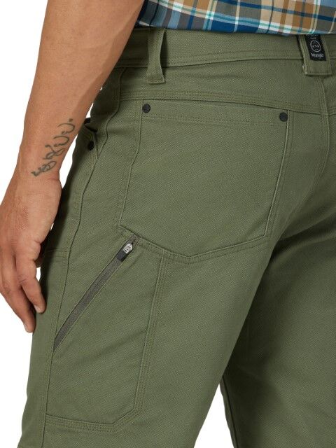 Wrangler Men's Regular Fit ATG-X Reinforced Utility Short in