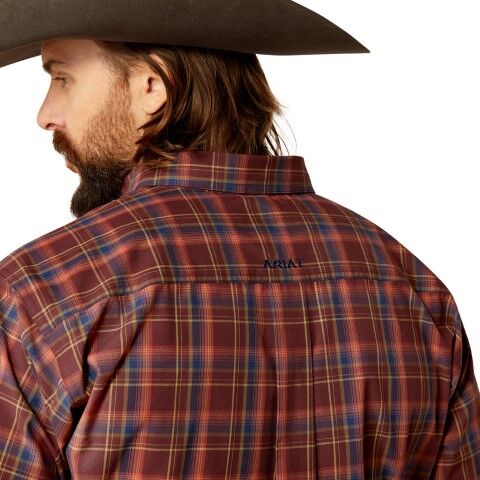 Ariat Men's Pro Series Scotty Classic Fit Shirt in Dark Red